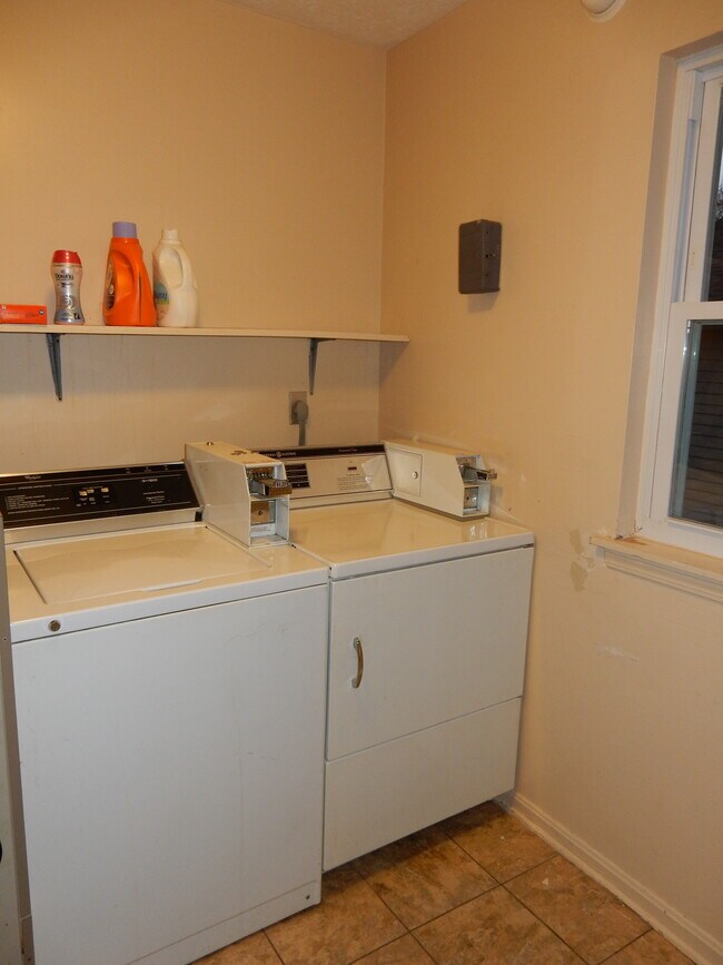 Common area, Coin-op Laundry units for tenants only. - 302 Crescent Ct