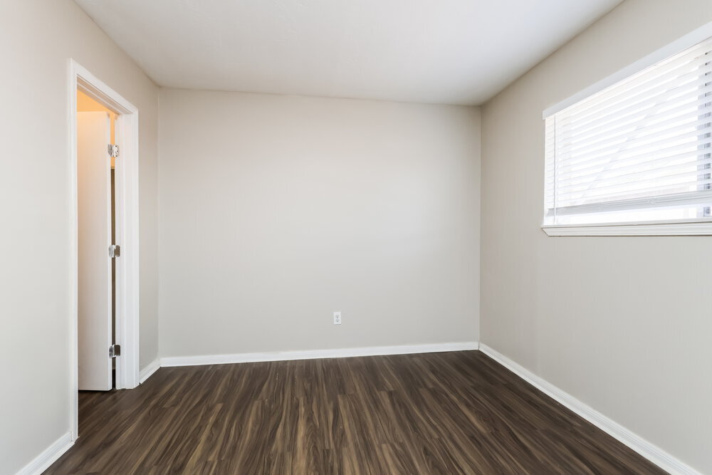 Building Photo - 807 Sulphur St