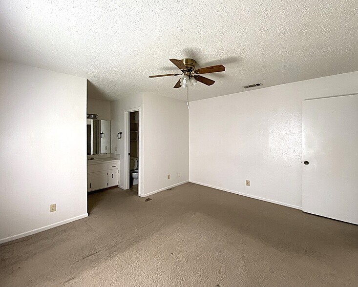 Building Photo - 1508 Edgefield St