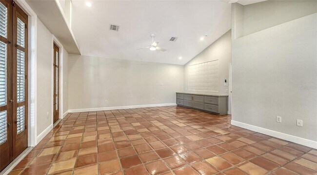 Building Photo - 4935 Riverwood Ave