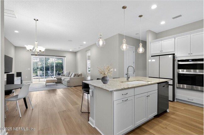 Building Photo - 179 Liberty Bell Rd