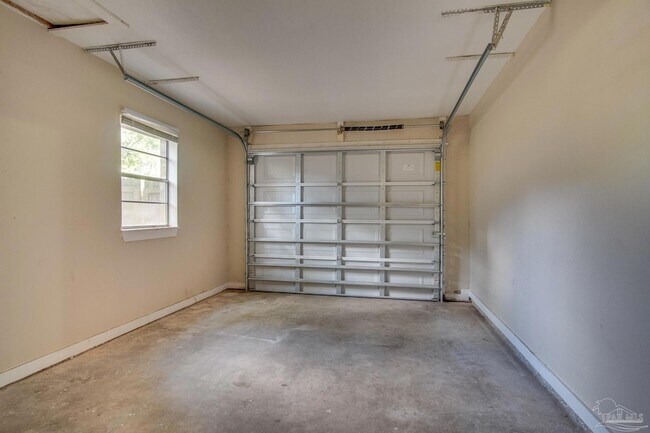 Building Photo - 386 Quigley Rd