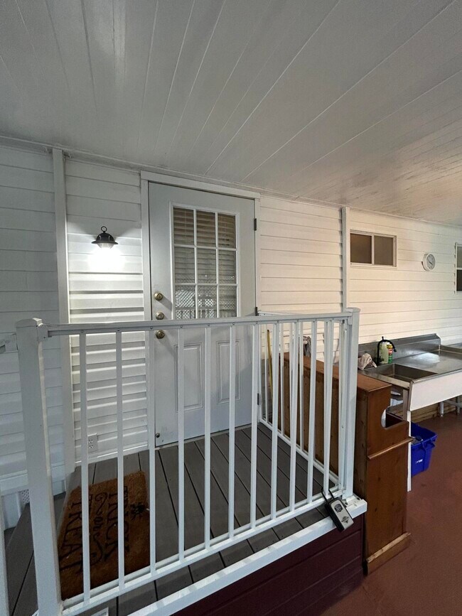 Building Photo - 12375 S Military Trl