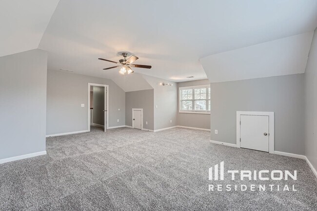 Building Photo - 294 Sweetwater Bridge Cir