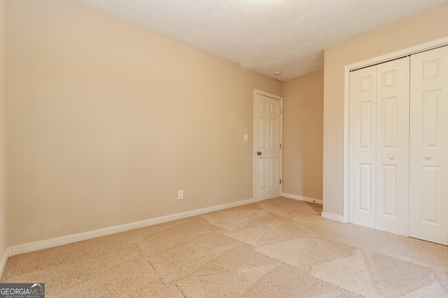 Building Photo - 10631 Cherry Cove