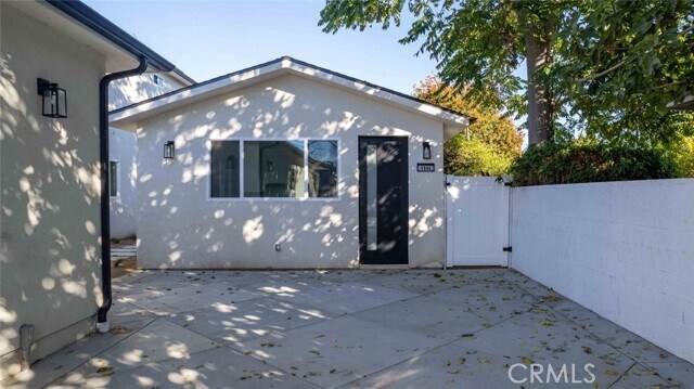 Building Photo - 6844 Cedros Ave