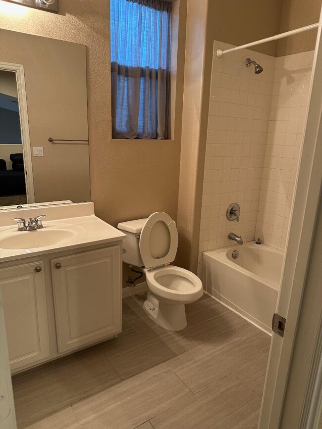 Building Photo - 7533 French Springs St