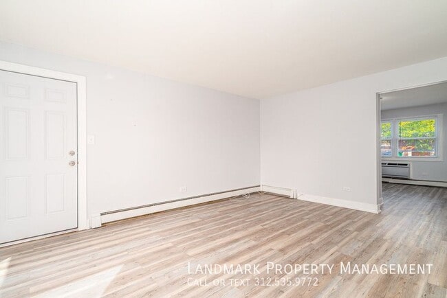 Building Photo - 9825 El Cameno Ln