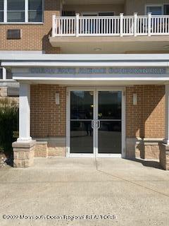 Building Photo - 200 Ocean Park Ave