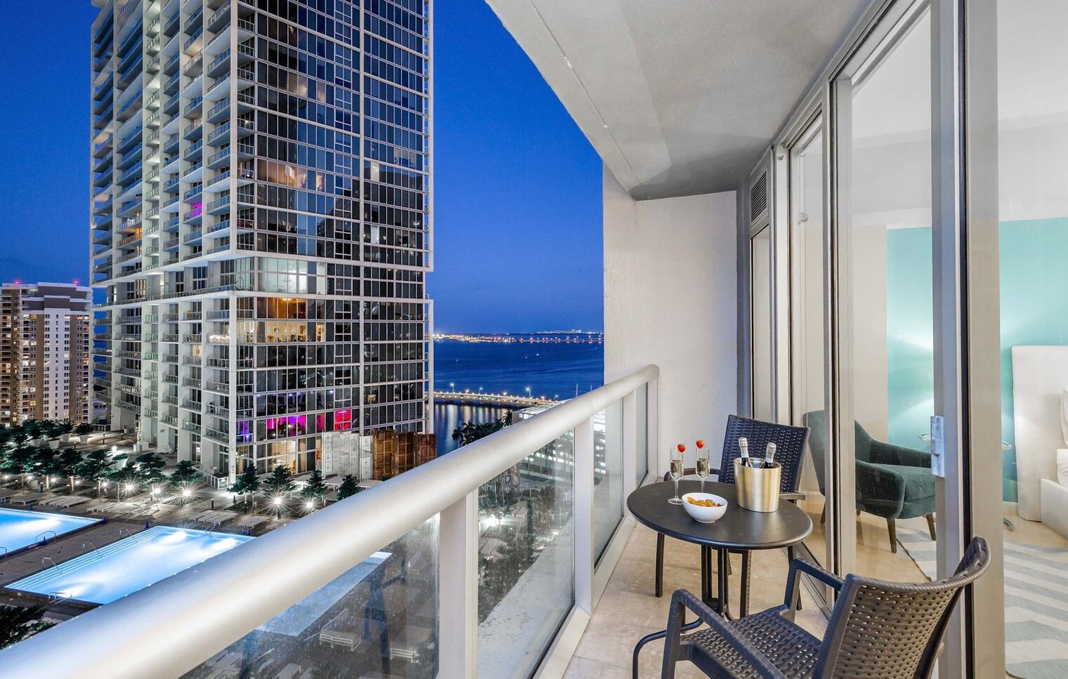 Building Photo - 485 Brickell Ave