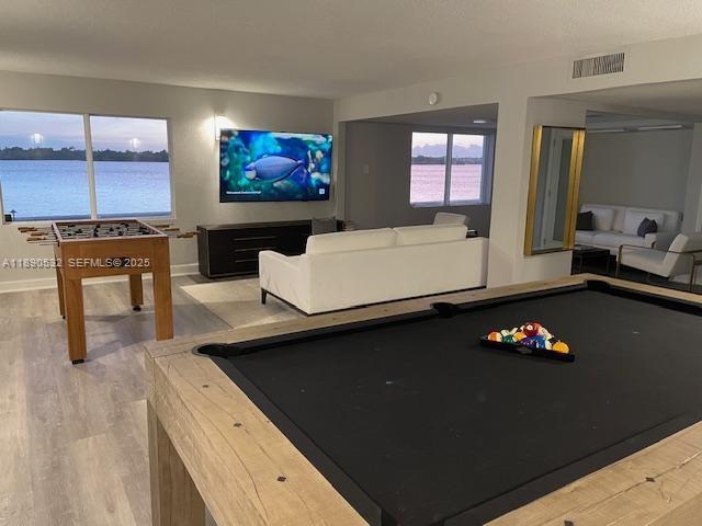 Building Photo - 2560 S Ocean Blvd