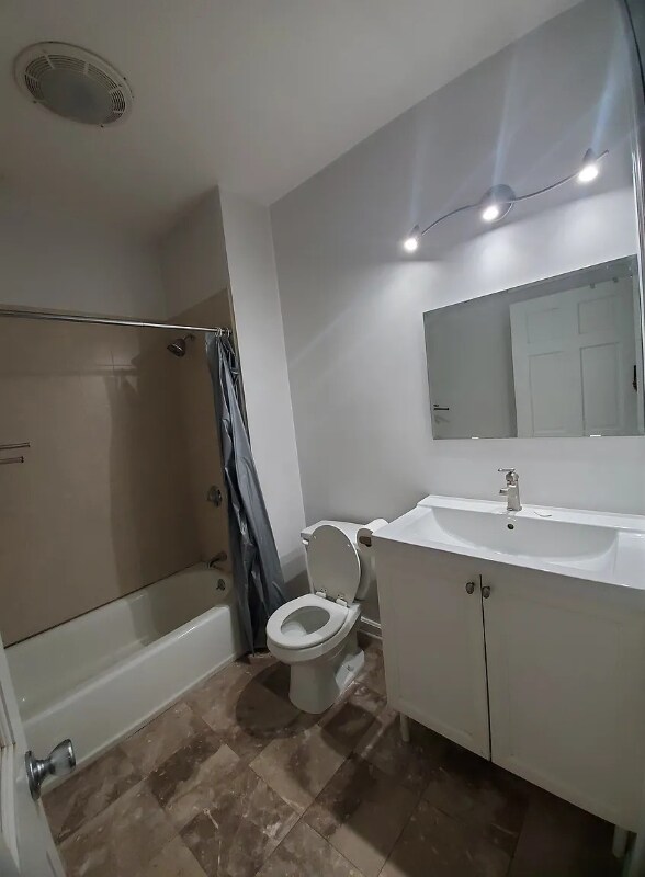 Building Photo - 257 Pleasant St