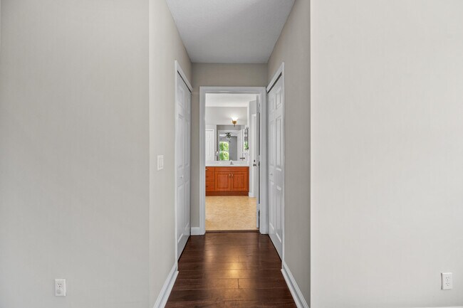 Building Photo - 14552 Larkspur Ln