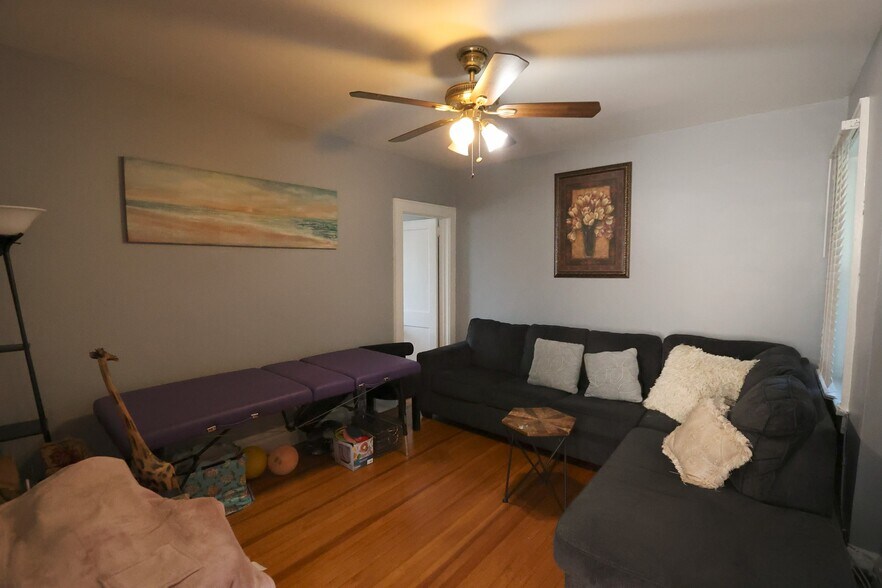 Building Photo - 38 North Ave E