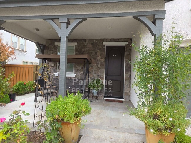 Building Photo - Beautiful 4 Bed 2.5 Bath Cul-de-Sac Home in San Ramon