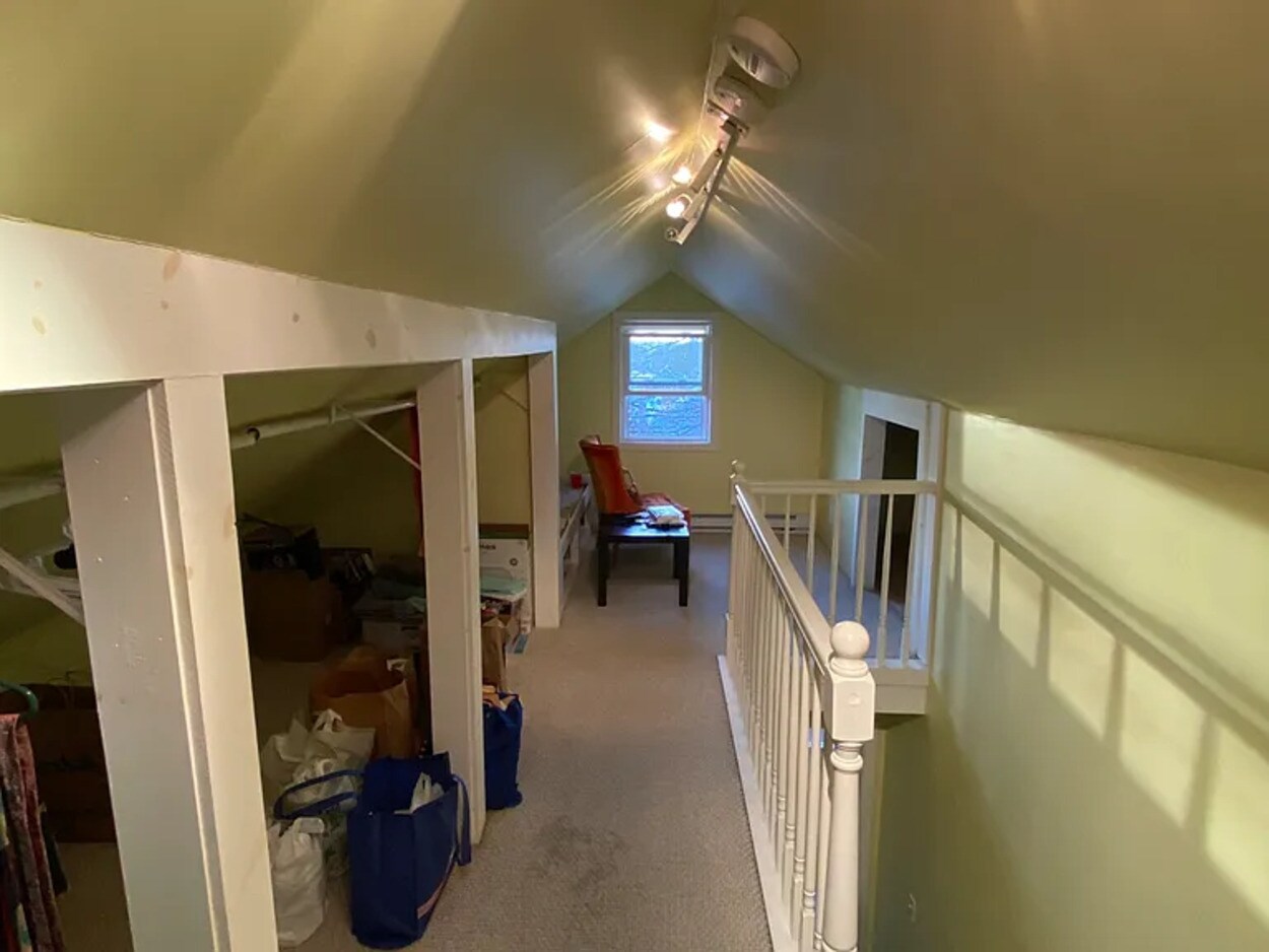 Building Photo - 27 Albion St