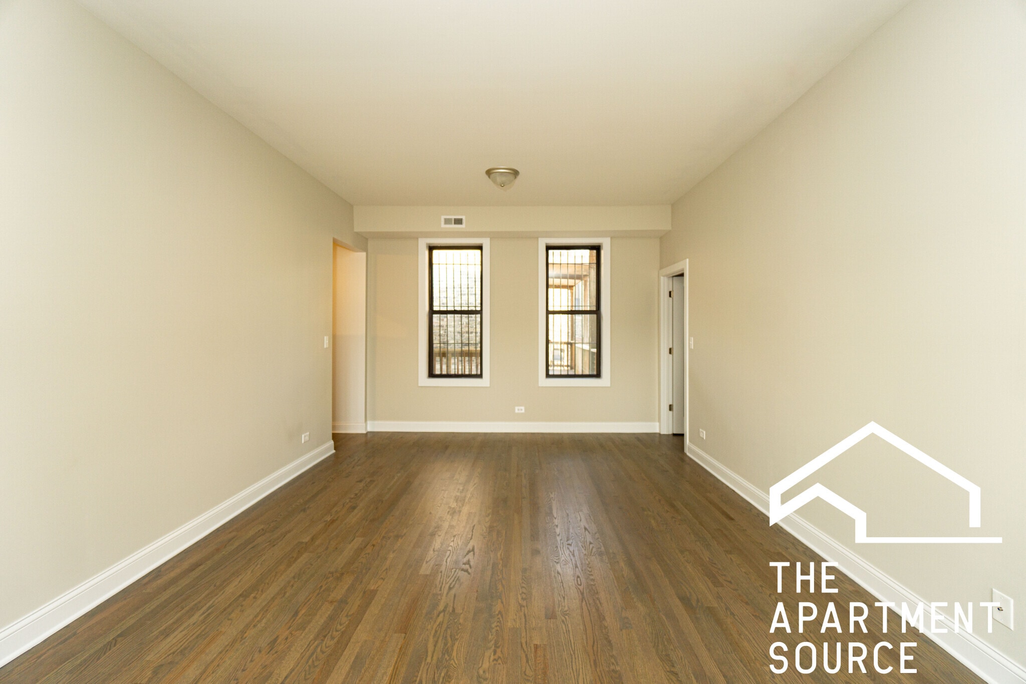 Building Photo - 3405 W Fullerton Ave