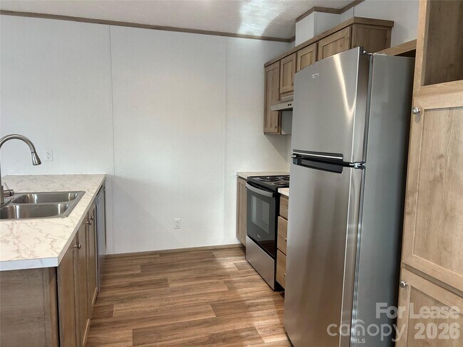 Building Photo - 128 Gatewood Dr