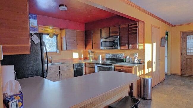 Building Photo - 1045 Dawn Dr