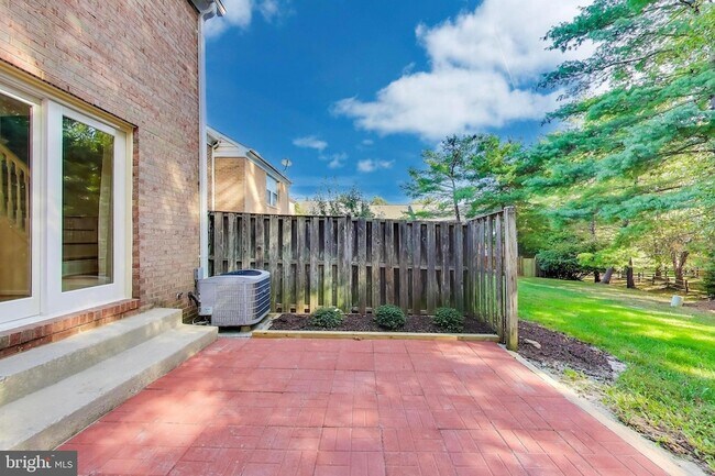 Building Photo - 8932 Barrowgate Ct