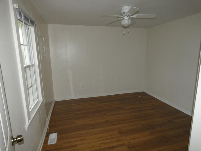 Building Photo - 1404 Lake Cole Rd