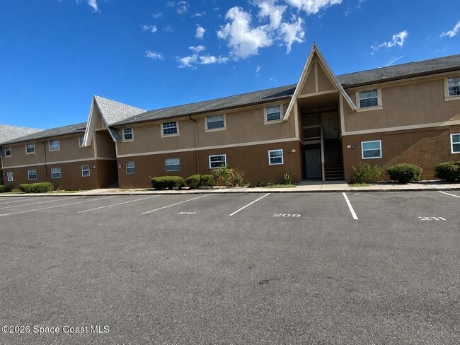 Building Photo - 207 Bristol Ln