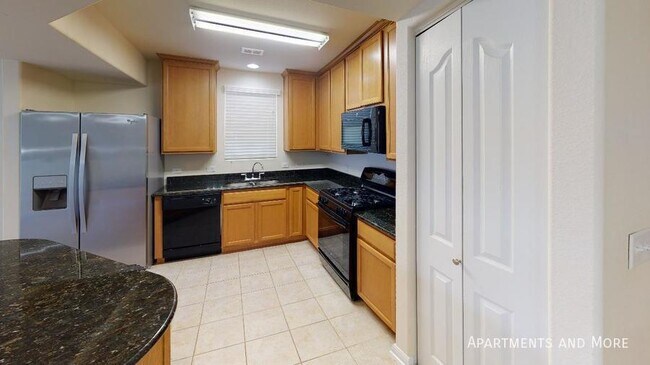 Building Photo - 328 Trestle Tree