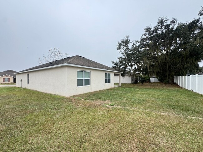 Building Photo - Beautiful 4 Bedroom 2 Bathroom Home in Bartow!
