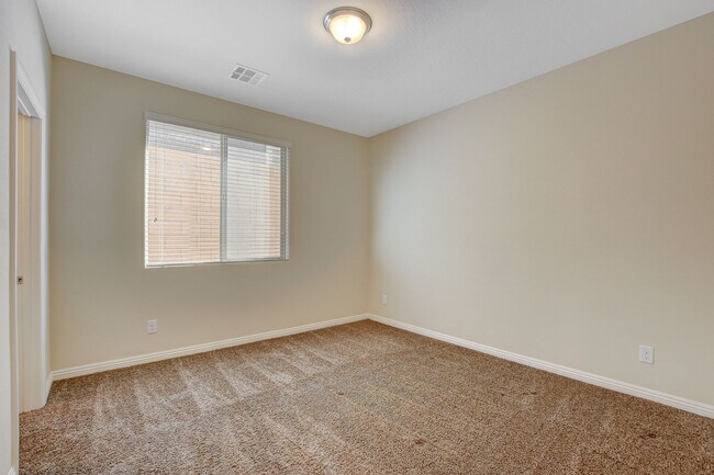 Building Photo - 2919 Caxton Grove Dr