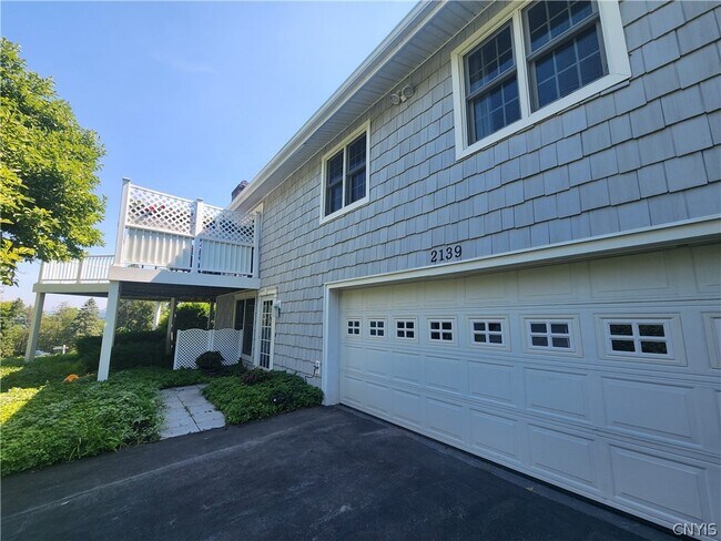 Building Photo - 2139 Terrace Ln S