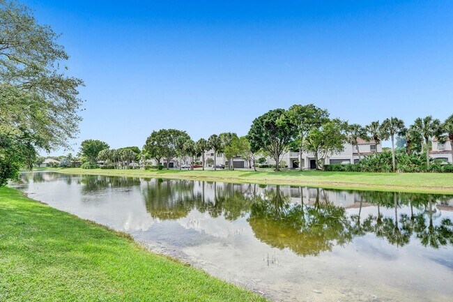 Building Photo - Amazing 4 Bedroom, 3 Bath home plus large 21'x11' loft located in Parkland Isles!