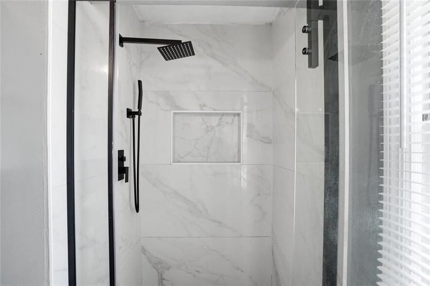 Building Photo - 5205-5205 Five Forks Trickum Rd SW