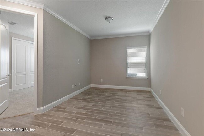 Building Photo - 345 Rivercliff Trl