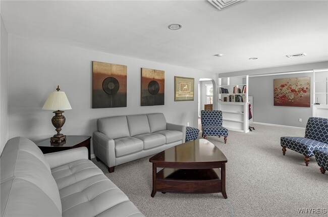 Building Photo - 273 Division St