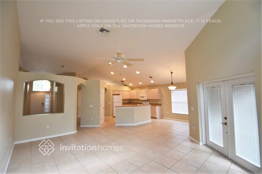 Building Photo - 8944 Southbay Dr