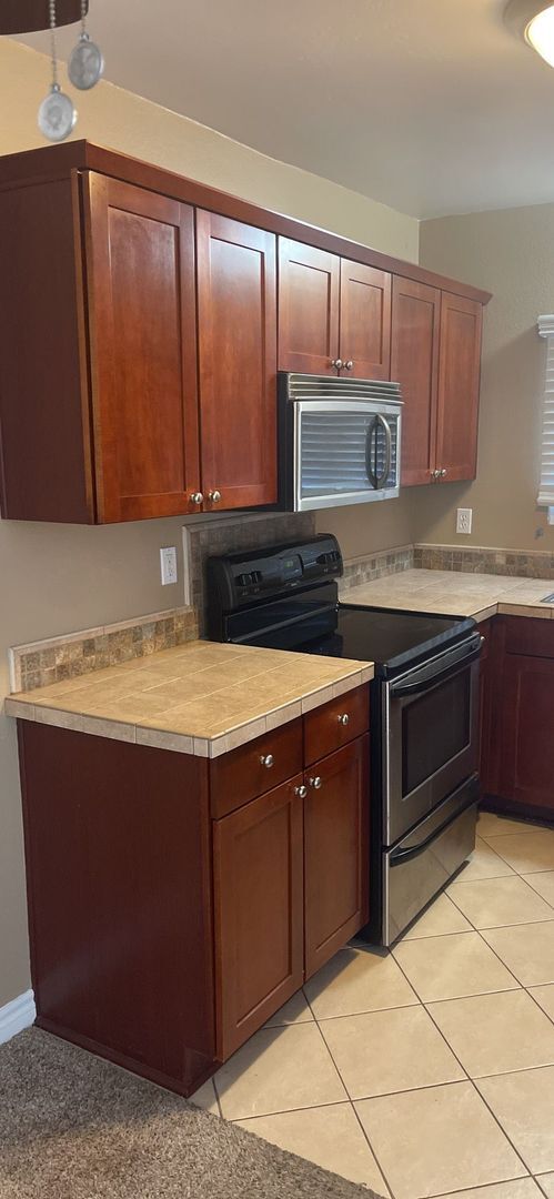 Building Photo - Upgraded 1 Bedroom, 1 Bath Condo in Point ...
