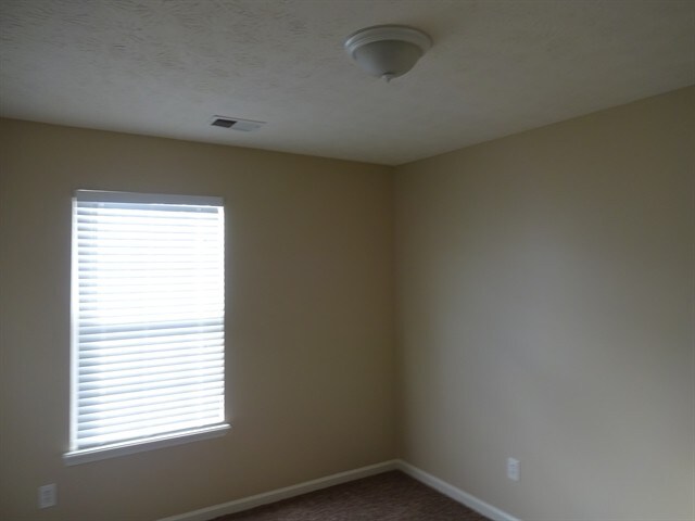 Building Photo - 3041 Lake Park Trl