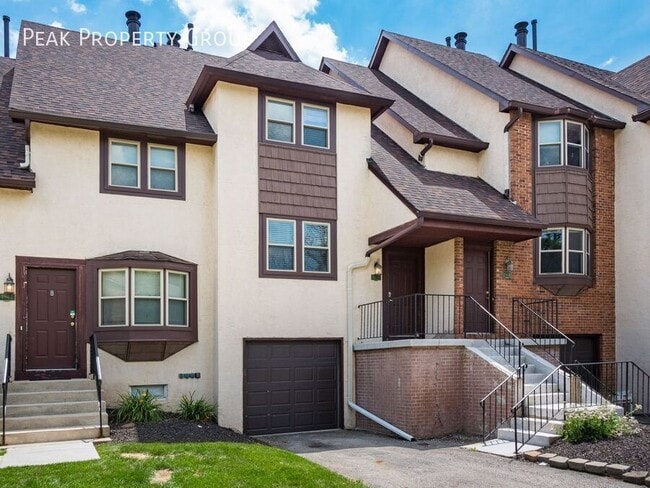 Building Photo - 1975 Drury Ln