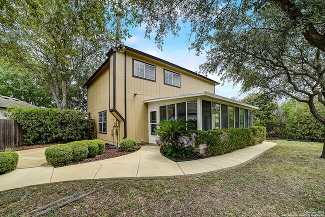 Building Photo - 9759 Bronson Creek