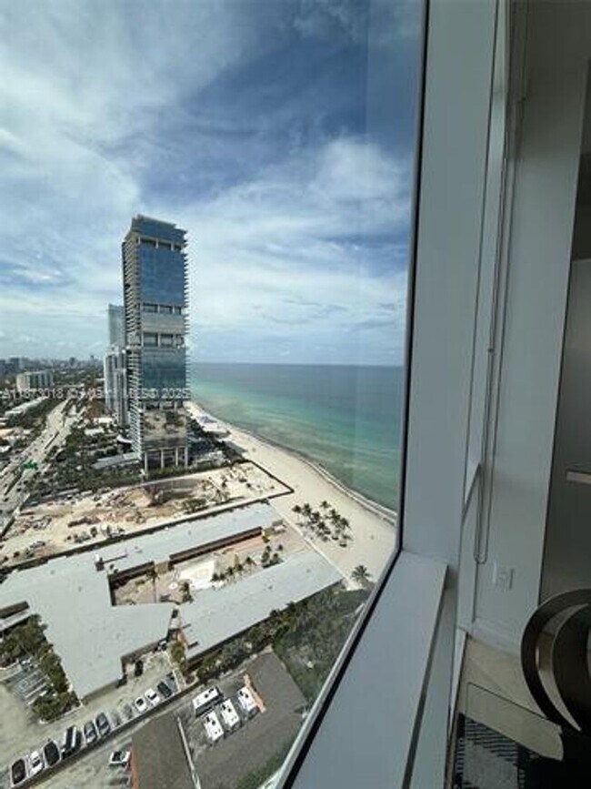 Building Photo - 18201 Collins Ave