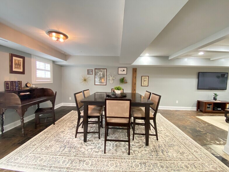 Building Photo - 854 Moreland Ave SE