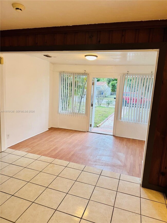 Building Photo - 2411 Rodman St