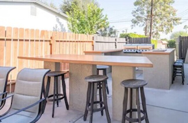 Building Photo - 46755 Highland Palms Dr