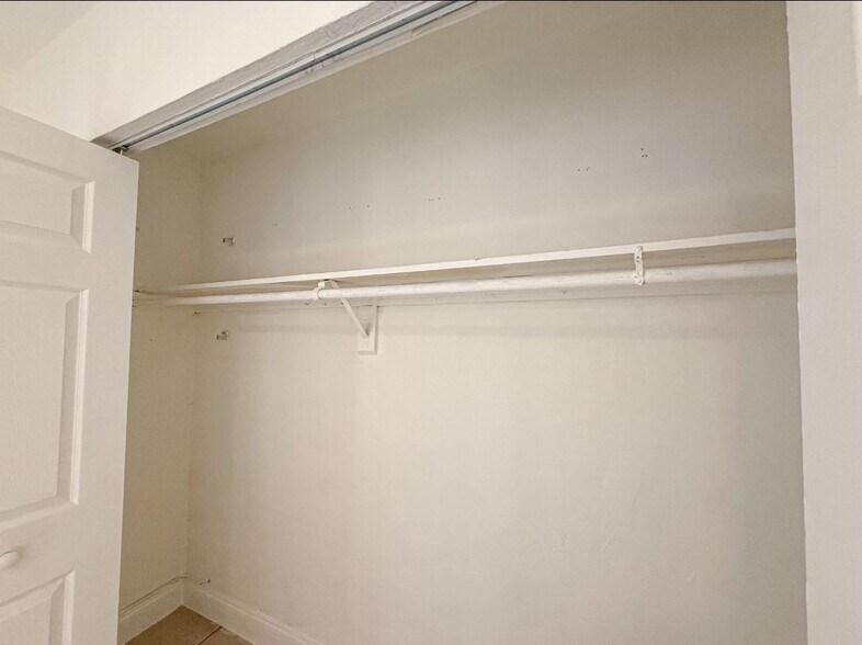 Building Photo - 7917 SW 104th St