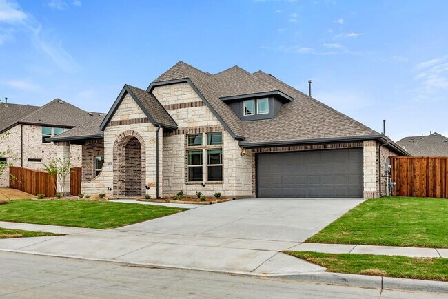 Building Photo - Spacious 4-Bedroom Retreat with 3 Full Baths – Your Modern Sanctuary Awaits in Justin, TX!