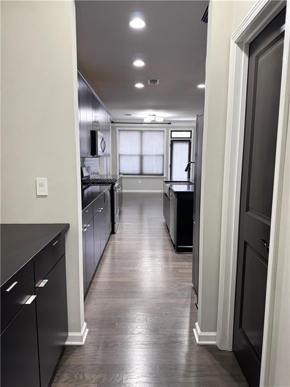 Building Photo - 920 Grove Valley Dr