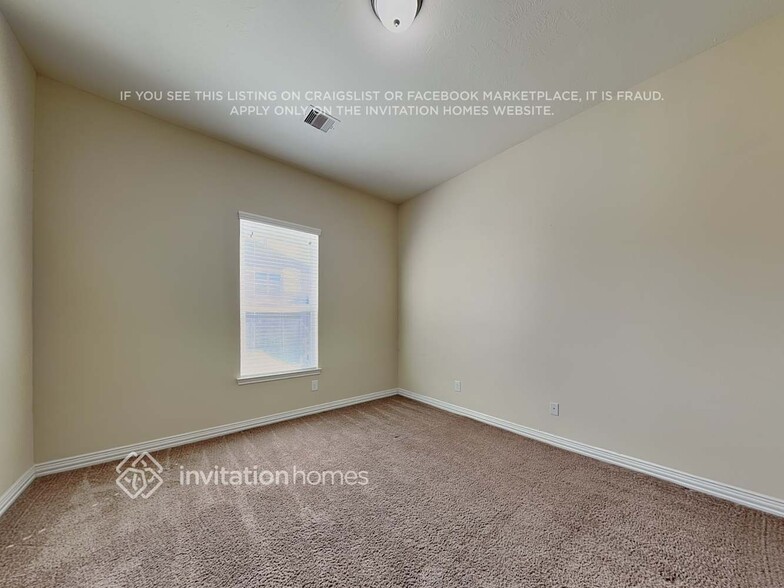 Building Photo - 30810 Academy Trace Dr