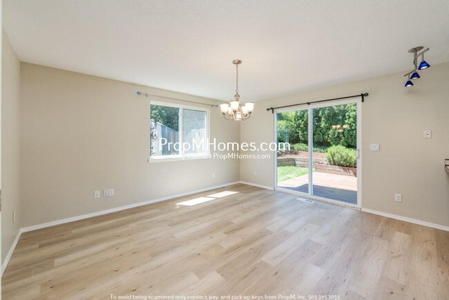 Building Photo - Charming Three Bedroom Home in West Beaver...