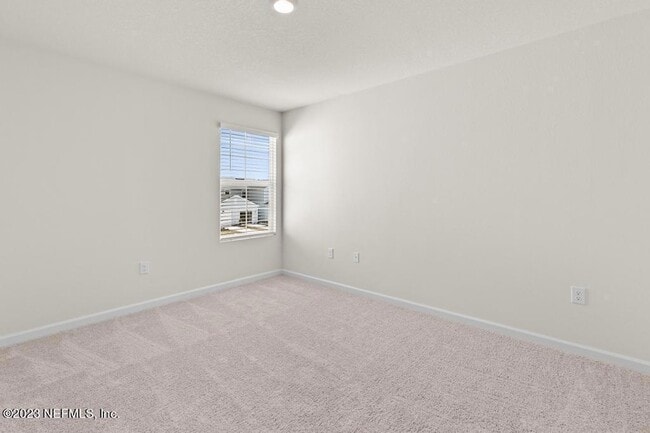 Building Photo - 46 Oarsman Xing Dr