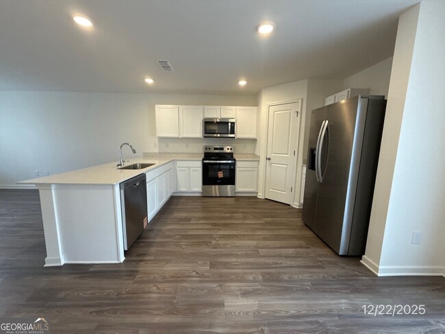 Building Photo - 489 Grand Magnolia St